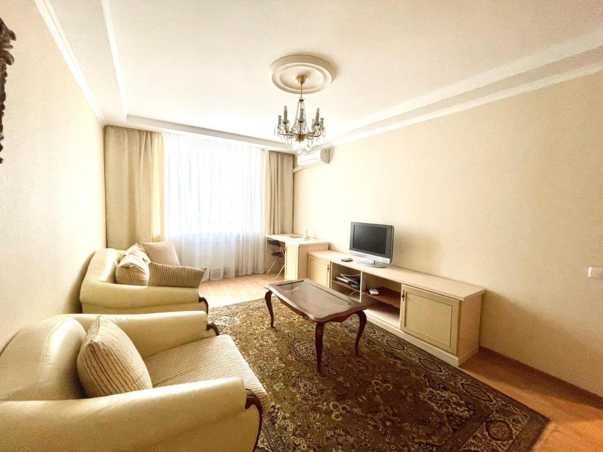 Apartment Mala Zhytomyrska 10 Kijev Kültér fotó