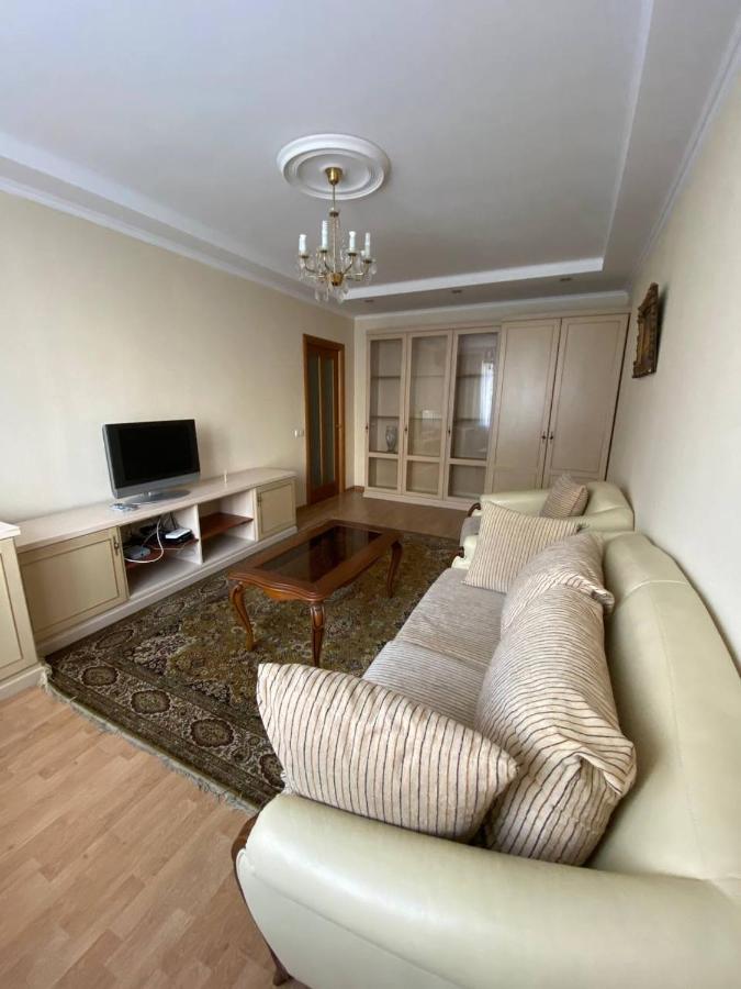 Apartment Mala Zhytomyrska 10 Kijev Kültér fotó